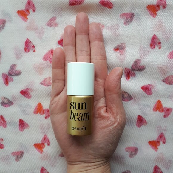 Benefit Cosmetics: Sun Beam Liquid Highlighter *NEW* - Picture 5 of 7